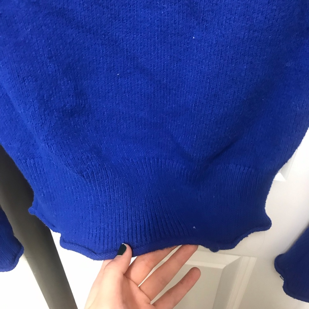 Sweater - Picture 6 of 6